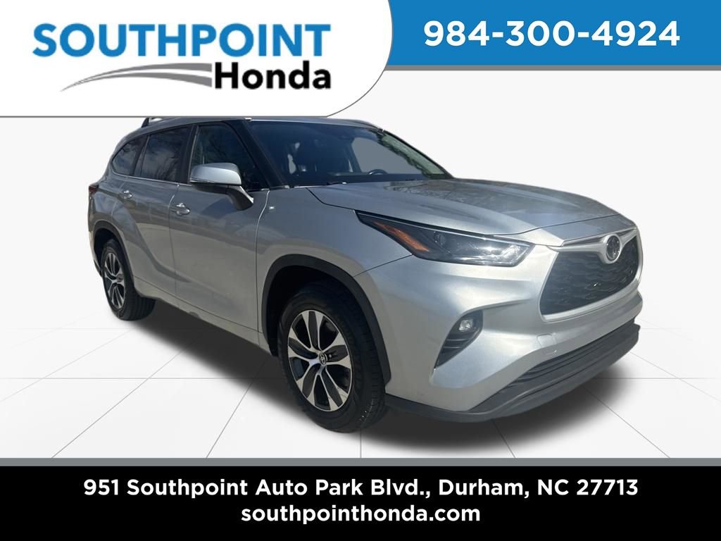 Used 2023 Toyota Highlander XLE image 1