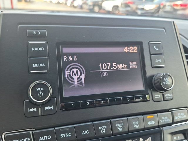 Used 2018 Honda Odyssey LX image 11
