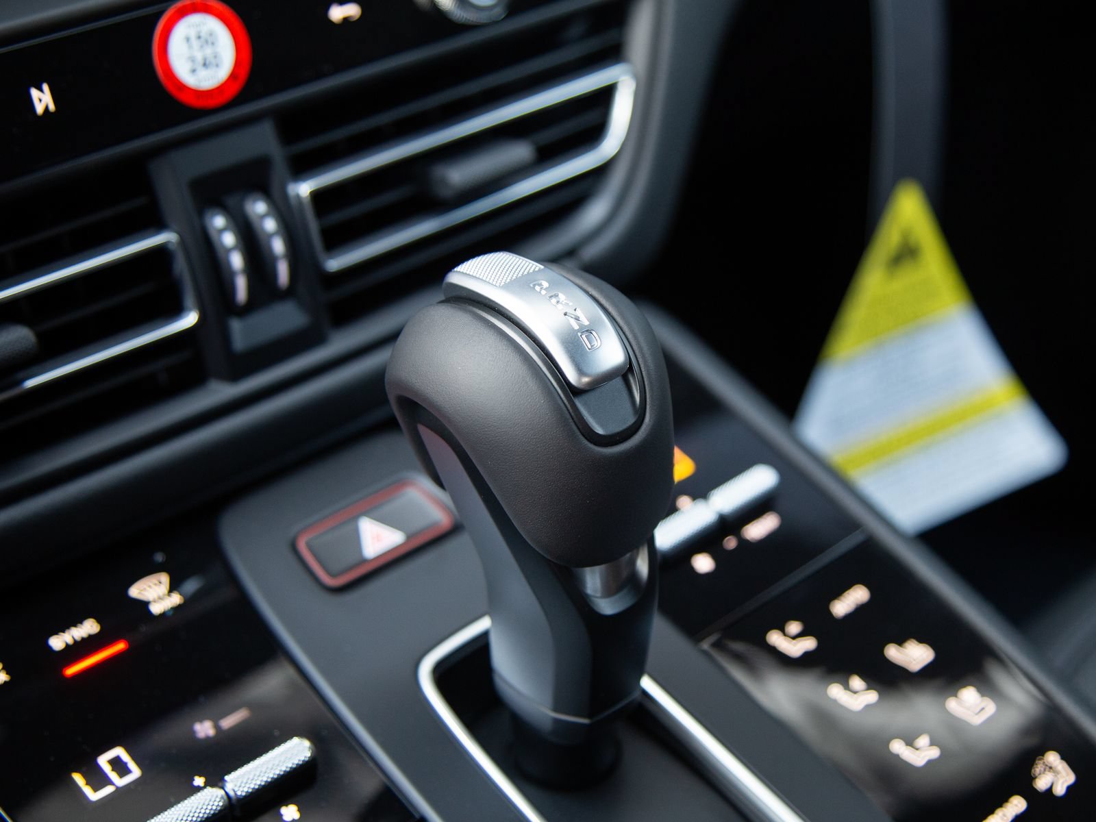 New 2026 Porsche Macan AWD/4WD image 22