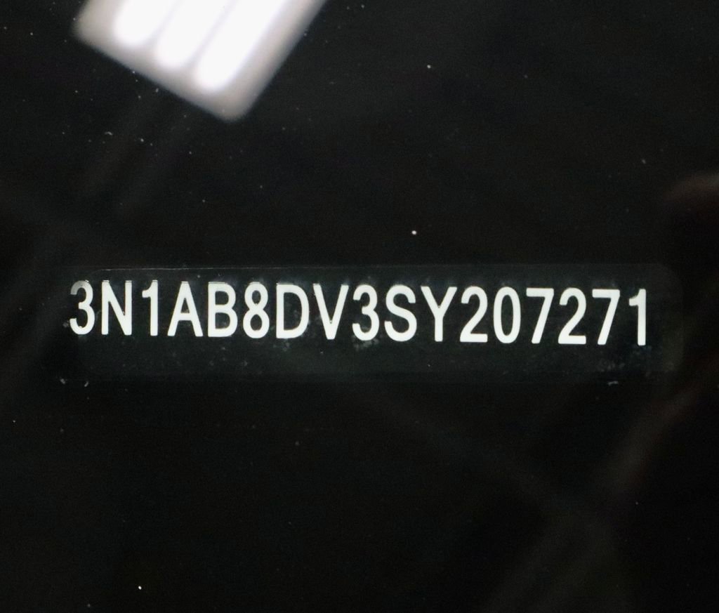 Certified 2025 Nissan Sentra SR w/ SR Premium Package image 31