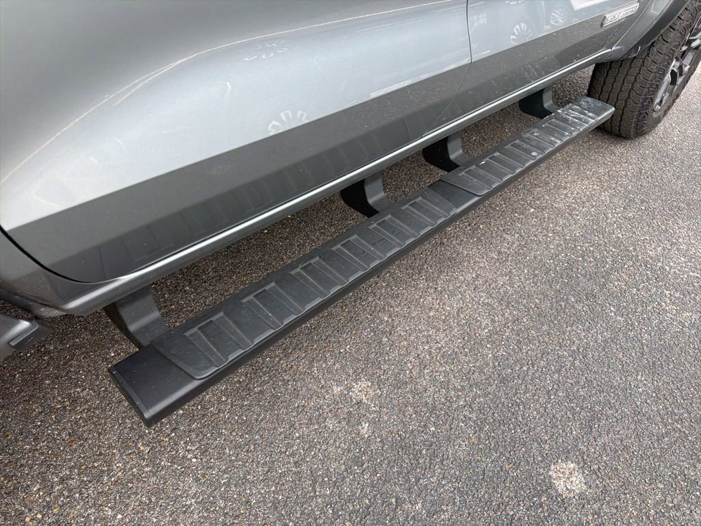 Used 2025 GMC Canyon Elevation w/ Technology Package image 15