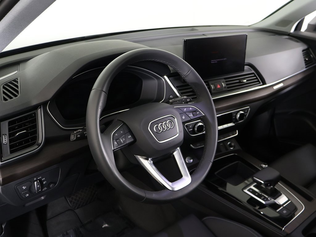 Used 2024 Audi Q5 e Premium Plus image 30