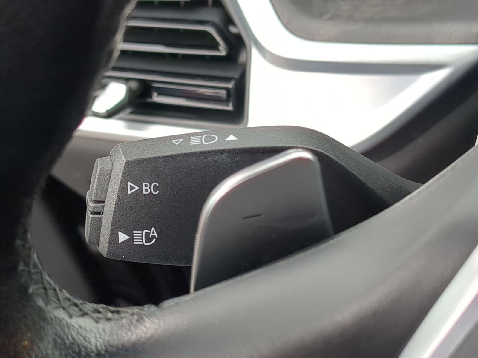 Used 2023 BMW X7 xDrive40i w/ Premium Package image 33