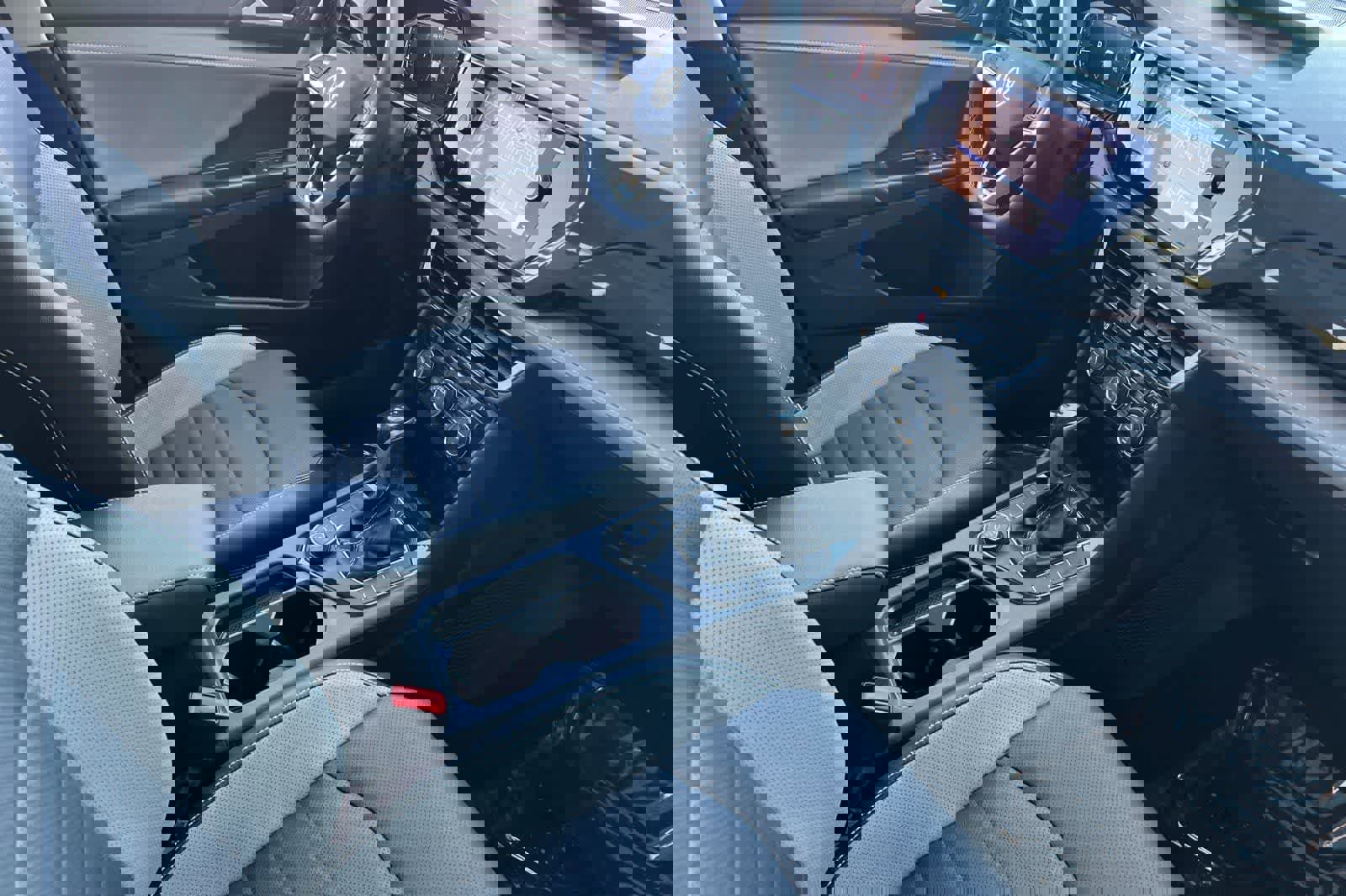 Used 2023 Volkswagen Taos SEL image 18