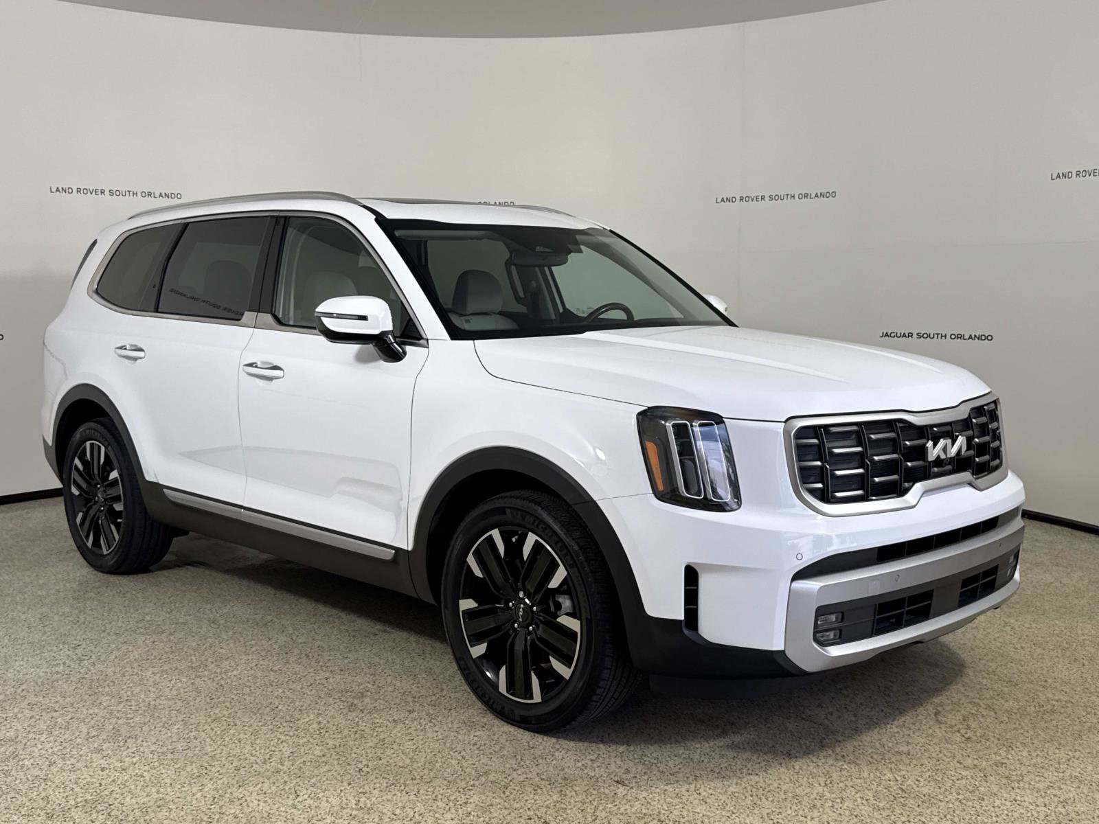 Used 2023 Kia Telluride SX AWD/4WD image 7