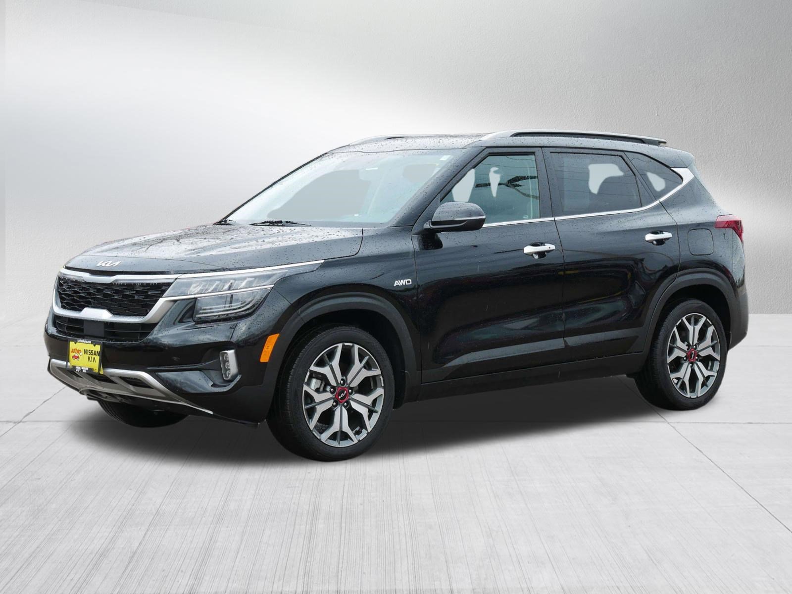 Certified 2023 Kia Seltos SX w/ SX Sunroof Package image 3