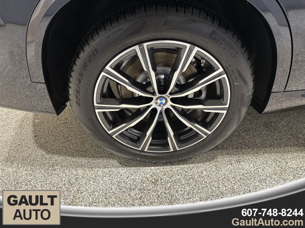 New 2026 BMW X5 xDrive50e w/ Executive Package image 21