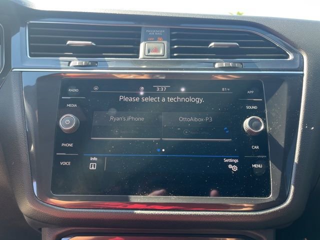 Used 2023 Volkswagen Tiguan SE R-Line image 23