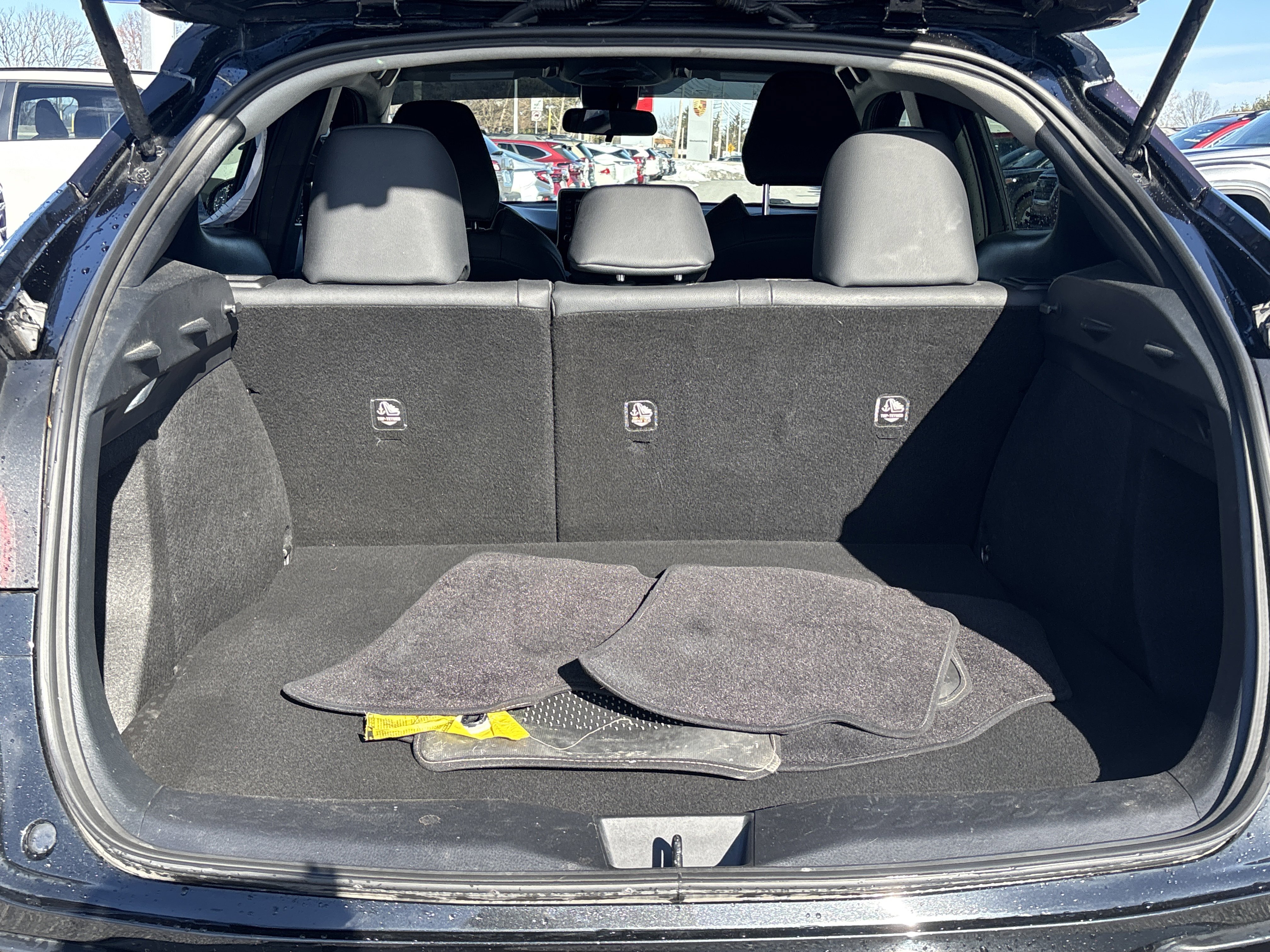 Used 2021 Toyota C-HR Limited image 12