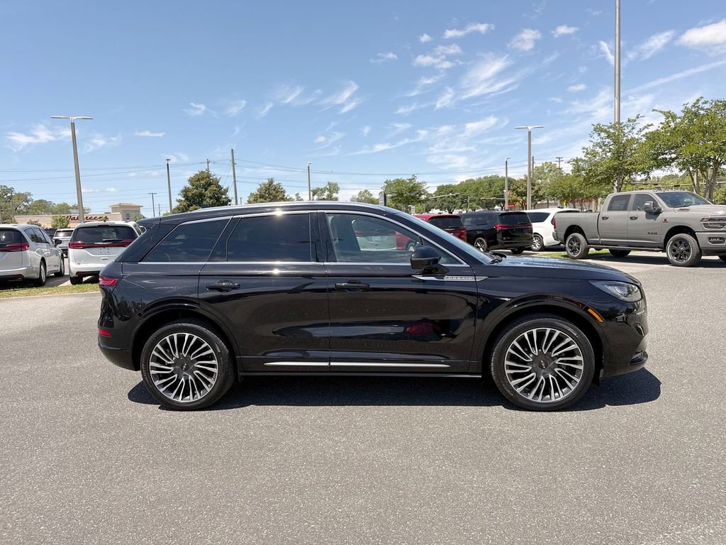 Used 2021 Lincoln Corsair Reserve w/ Sport Package image 2