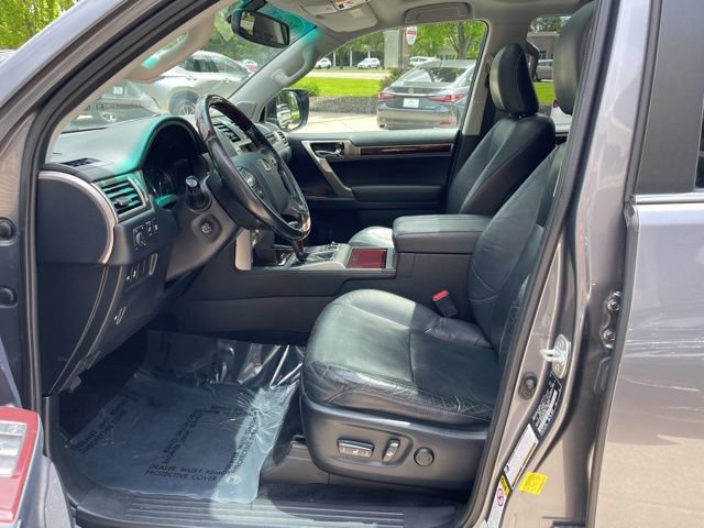 Used 2018 Lexus GX 460 Premium w/ Premium Package AWD/4WD image 28