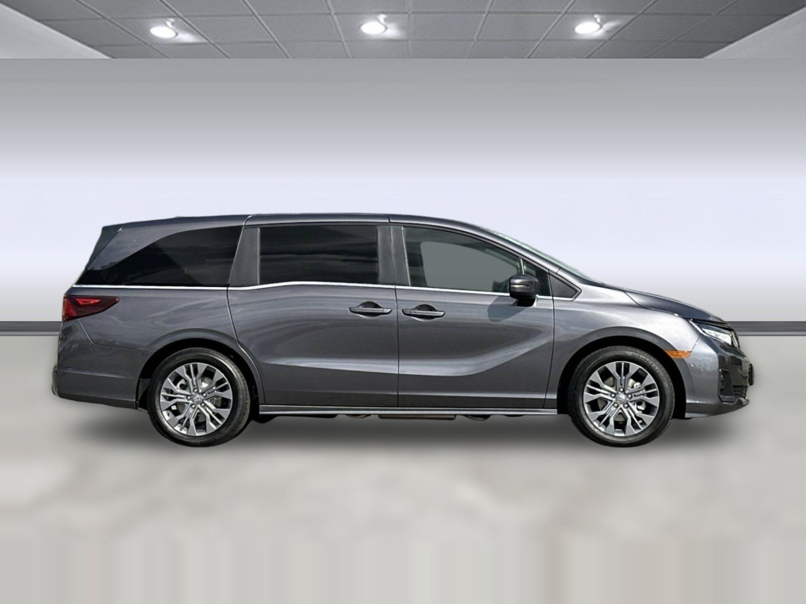 New 2026 Honda Odyssey Touring image 7