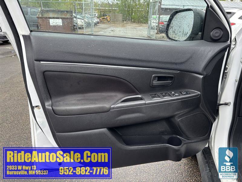 Used 2013 Mitsubishi Outlander Sport ES AWD/4WD image 9