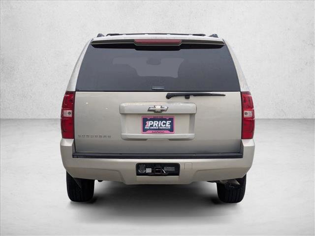Used 2008 Chevrolet Suburban LT image 7