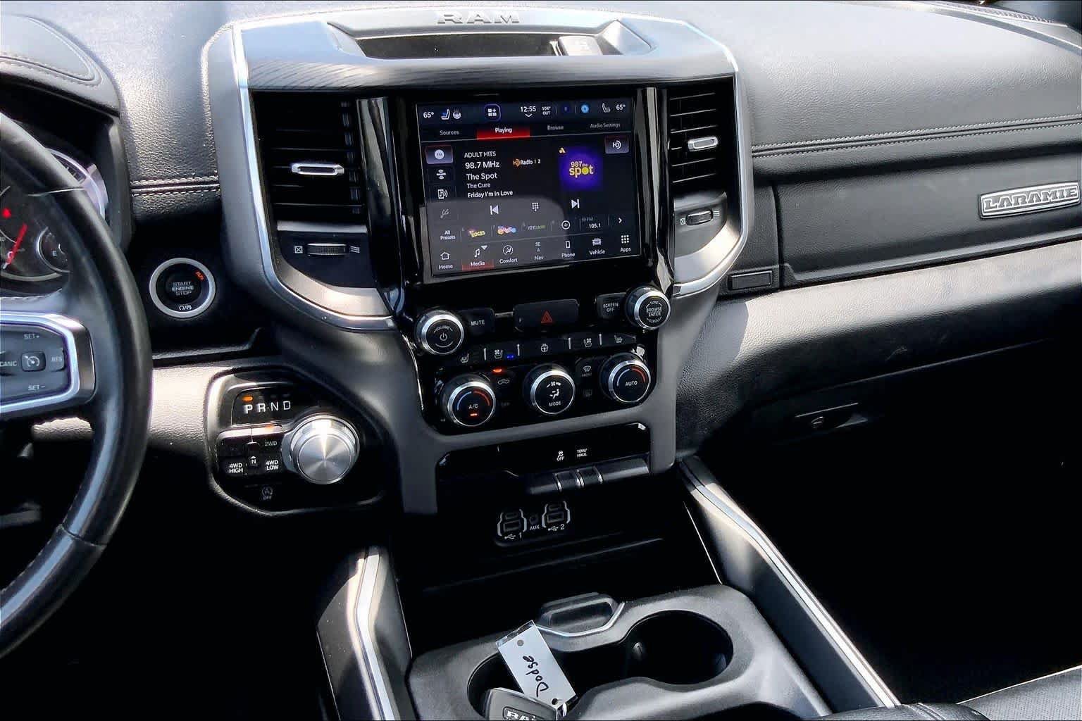 Used 2024 RAM 1500 Laramie AWD/4WD image 7