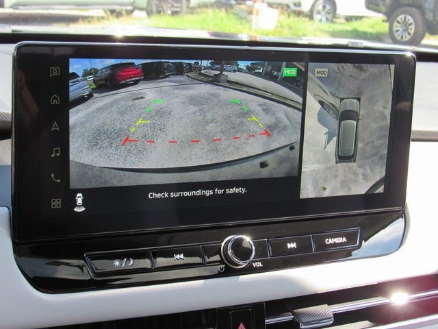 New 2025 Mitsubishi Outlander SE image 17