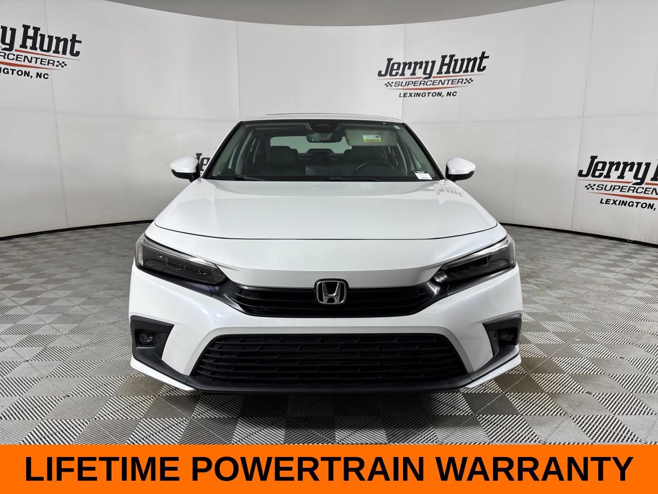Used 2024 Honda Civic Touring image 3
