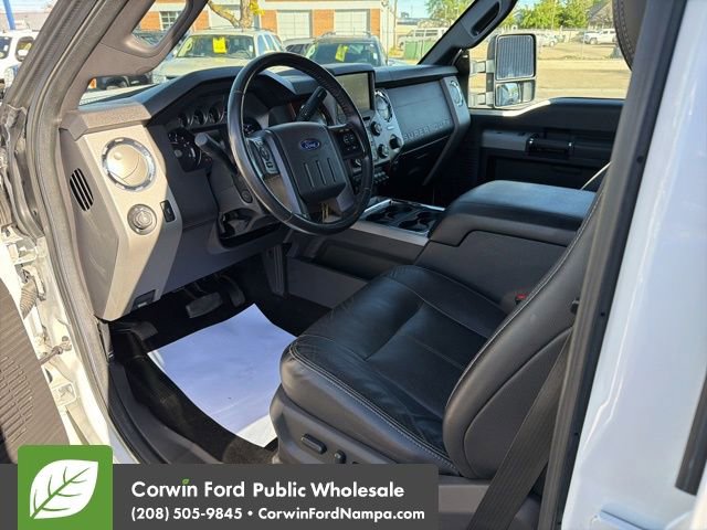 Used 2015 Ford F250 Lariat w/ Lariat Interior Package AWD/4WD image 13