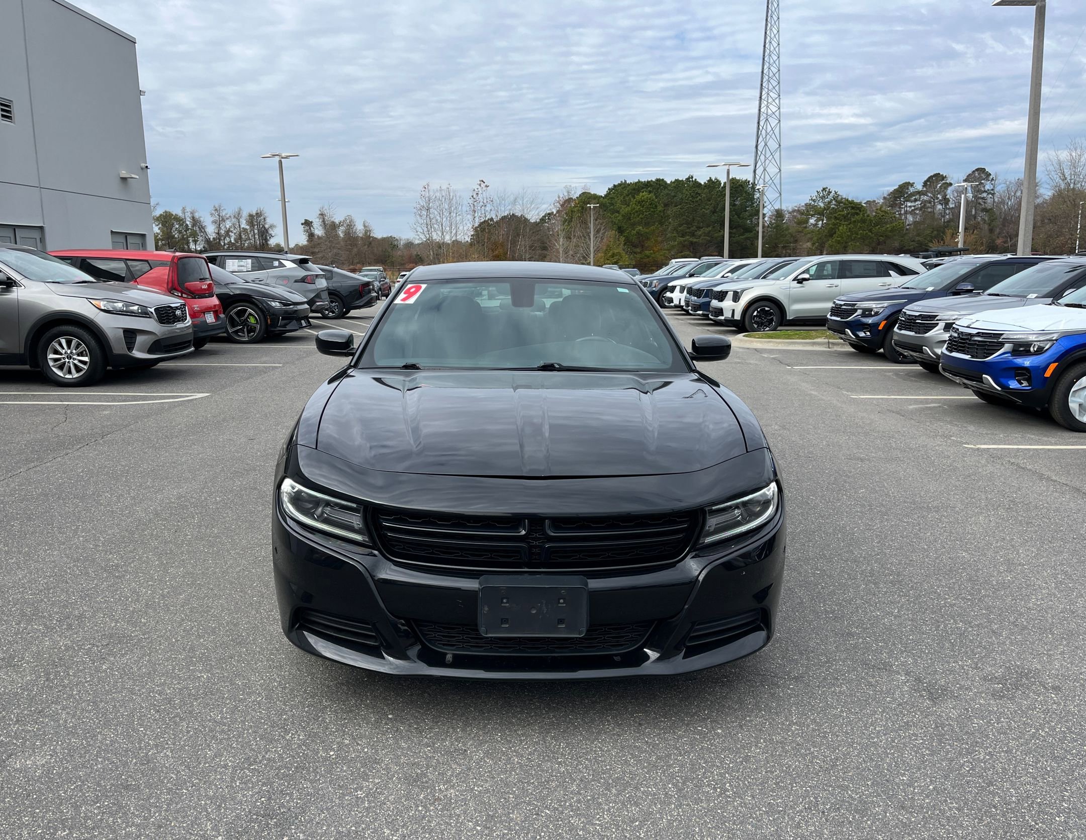Used 2019 Dodge Charger SXT image 13