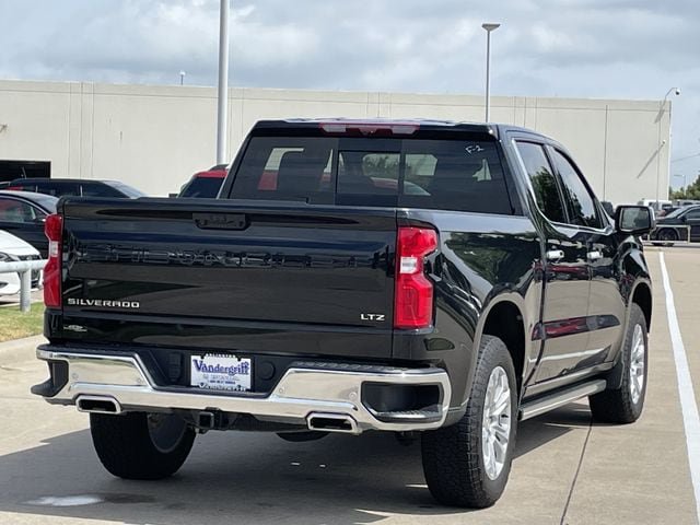 Used 2025 Chevrolet Silverado 1500 LTZ AWD/4WD image 4