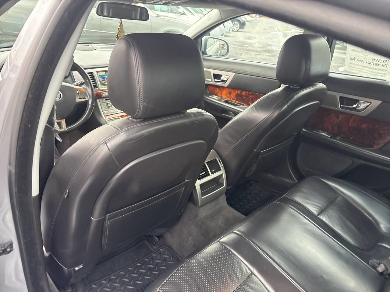 Used 2009 Jaguar XF Premium RWD image 19