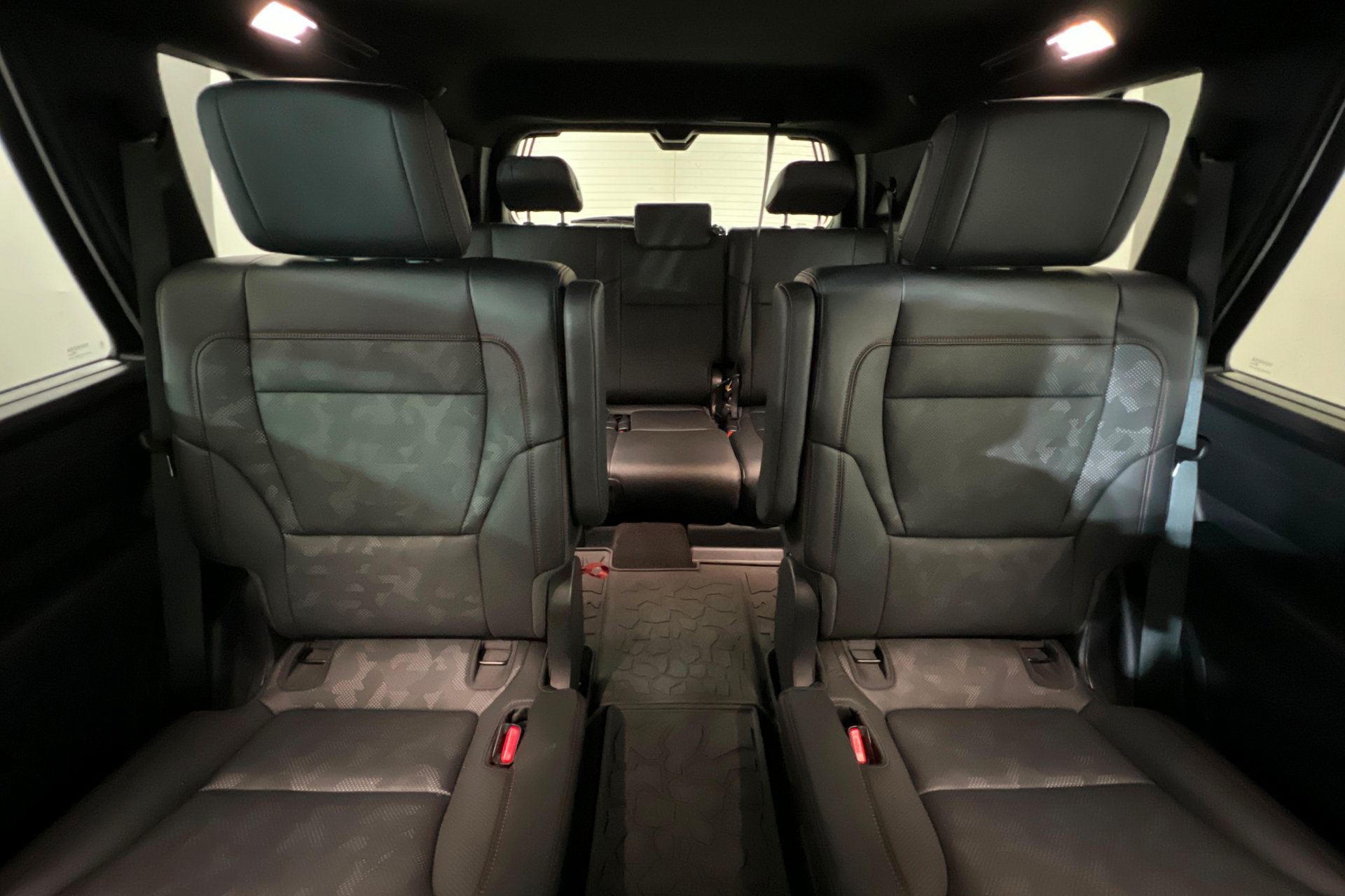 Used 2025 Toyota Sequoia TRD Pro AWD/4WD image 27