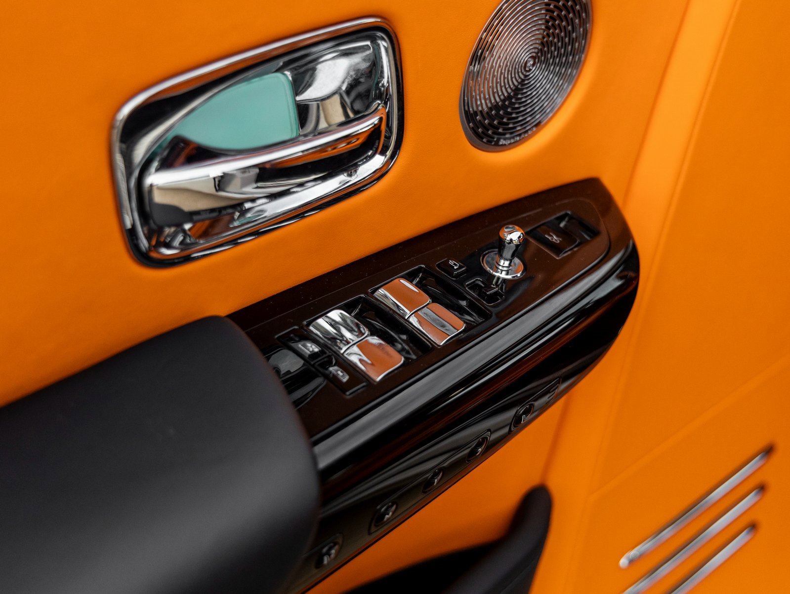 Used 2022 Rolls-Royce Phantom Extended Wheelbase image 24