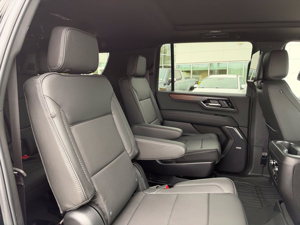 New 2026 GMC Yukon XL Denali w/ Denali Reserve Package AWD/4WD image 30