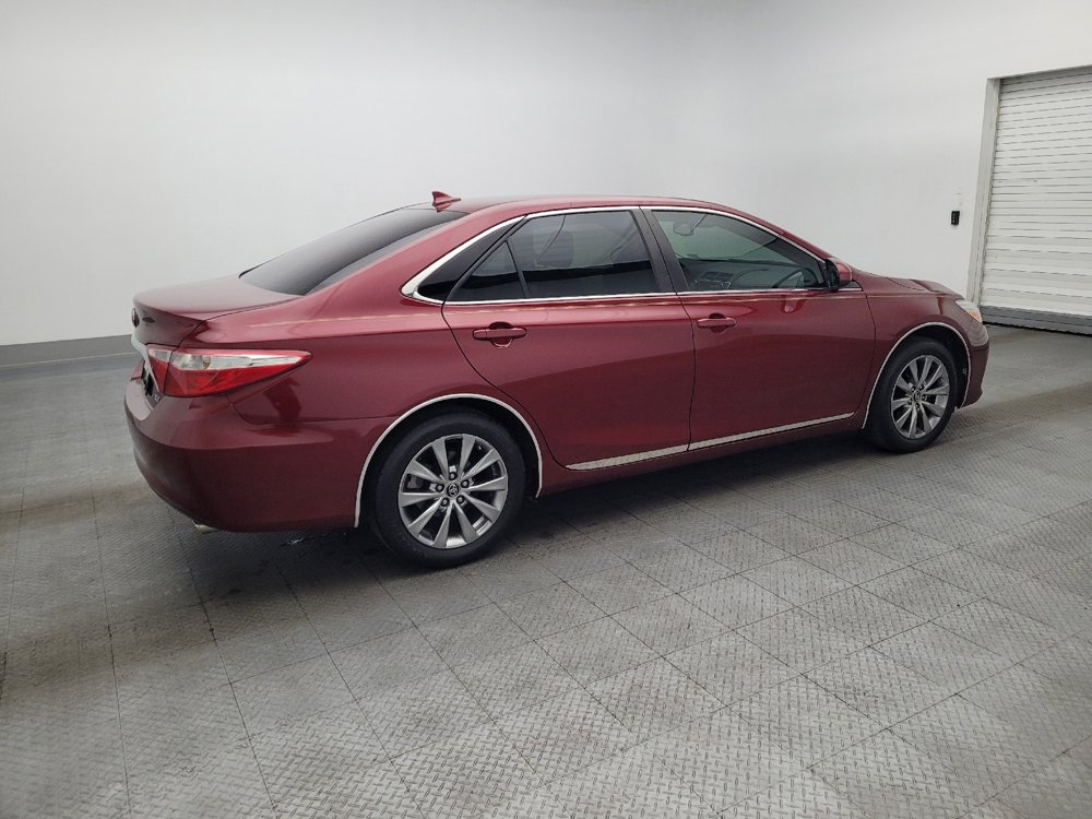 Used 2017 Toyota Camry XLE w/ Moonroof Package image 10