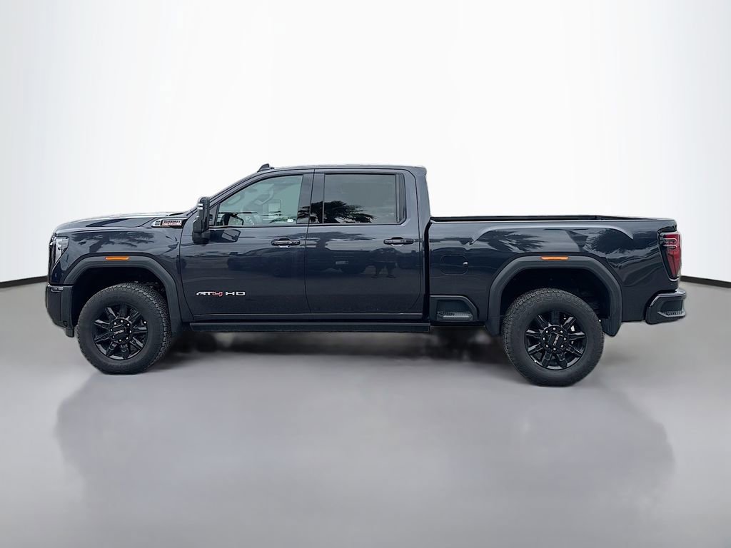 Used 2025 GMC Sierra 2500 AT4 w/ AT4 Premium Plus Package AWD/4WD image 4