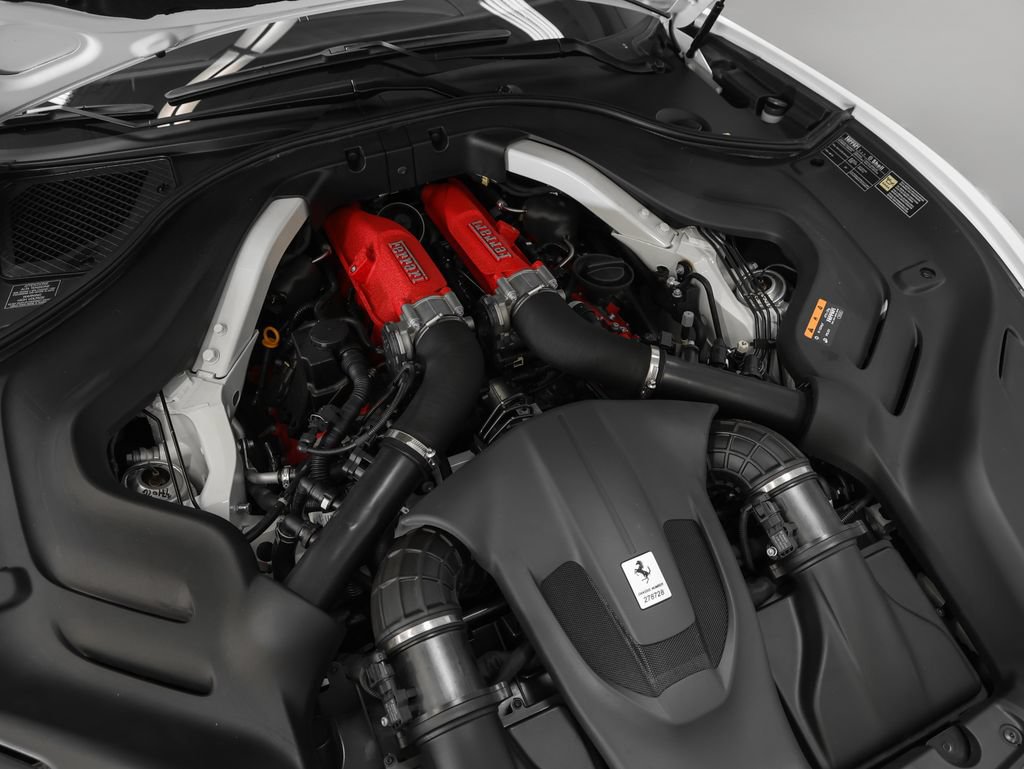 Certified 2022 Ferrari Portofino M RWD image 14