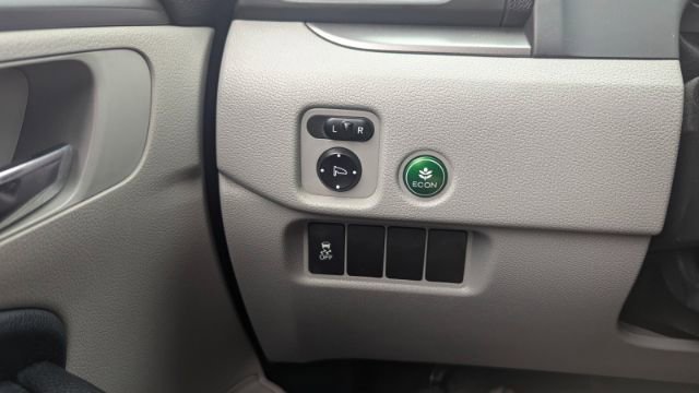 Used 2016 Honda Pilot EX-L image 32