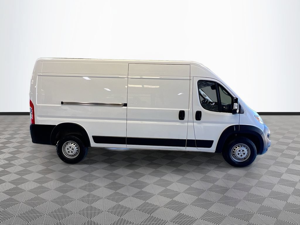 Used 2024 RAM ProMaster 2500 w/ Convenience Group FWD image 8