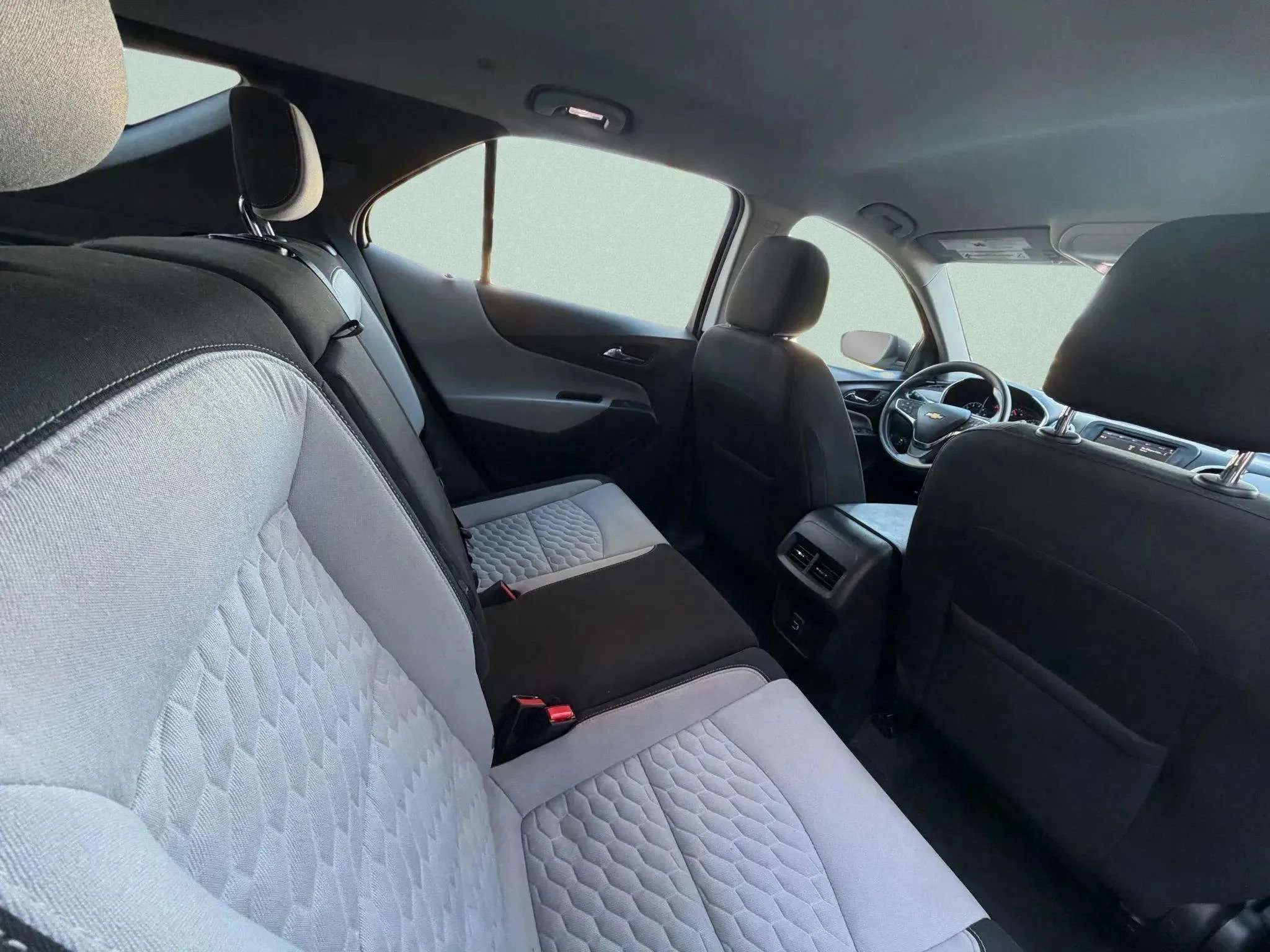 Used 2019 Chevrolet Equinox LS image 13