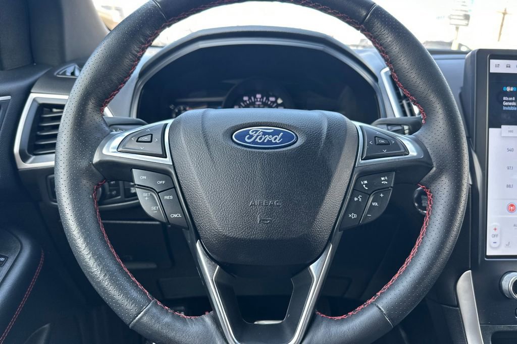 Used 2023 Ford Edge ST-Line AWD/4WD image 25