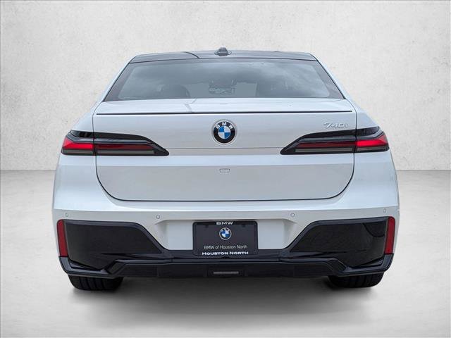 New 2026 BMW 740i w/ Premium Package RWD image 7