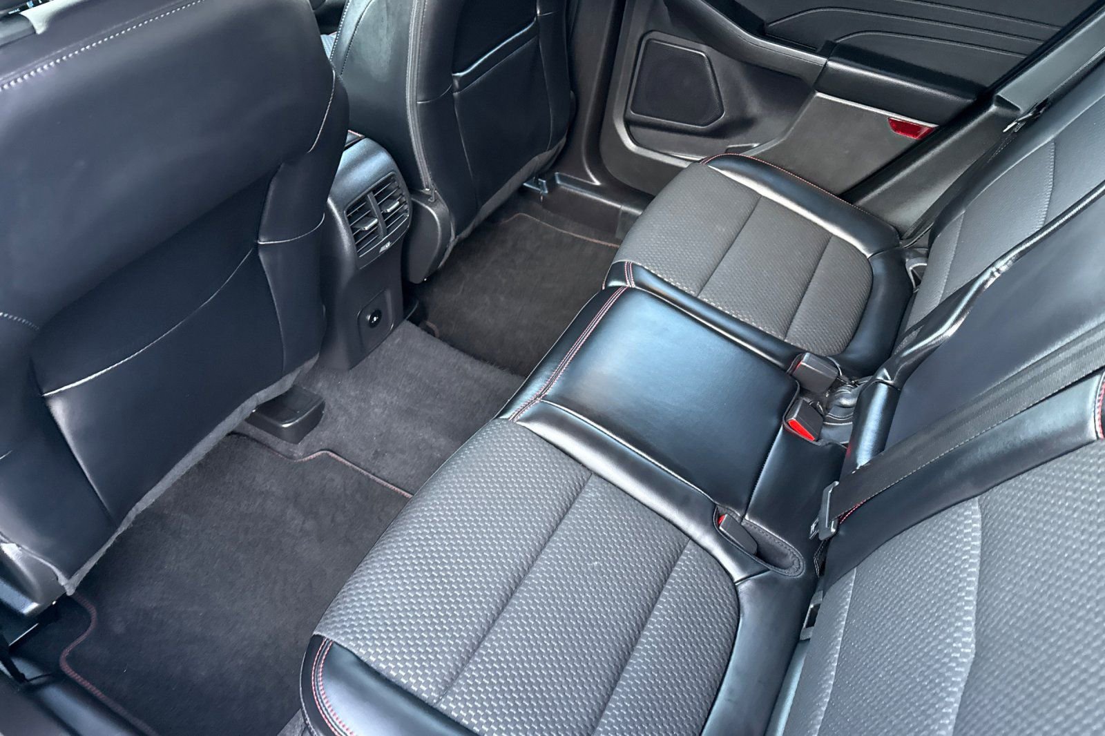 Certified 2023 Ford Escape ST-Line image 13