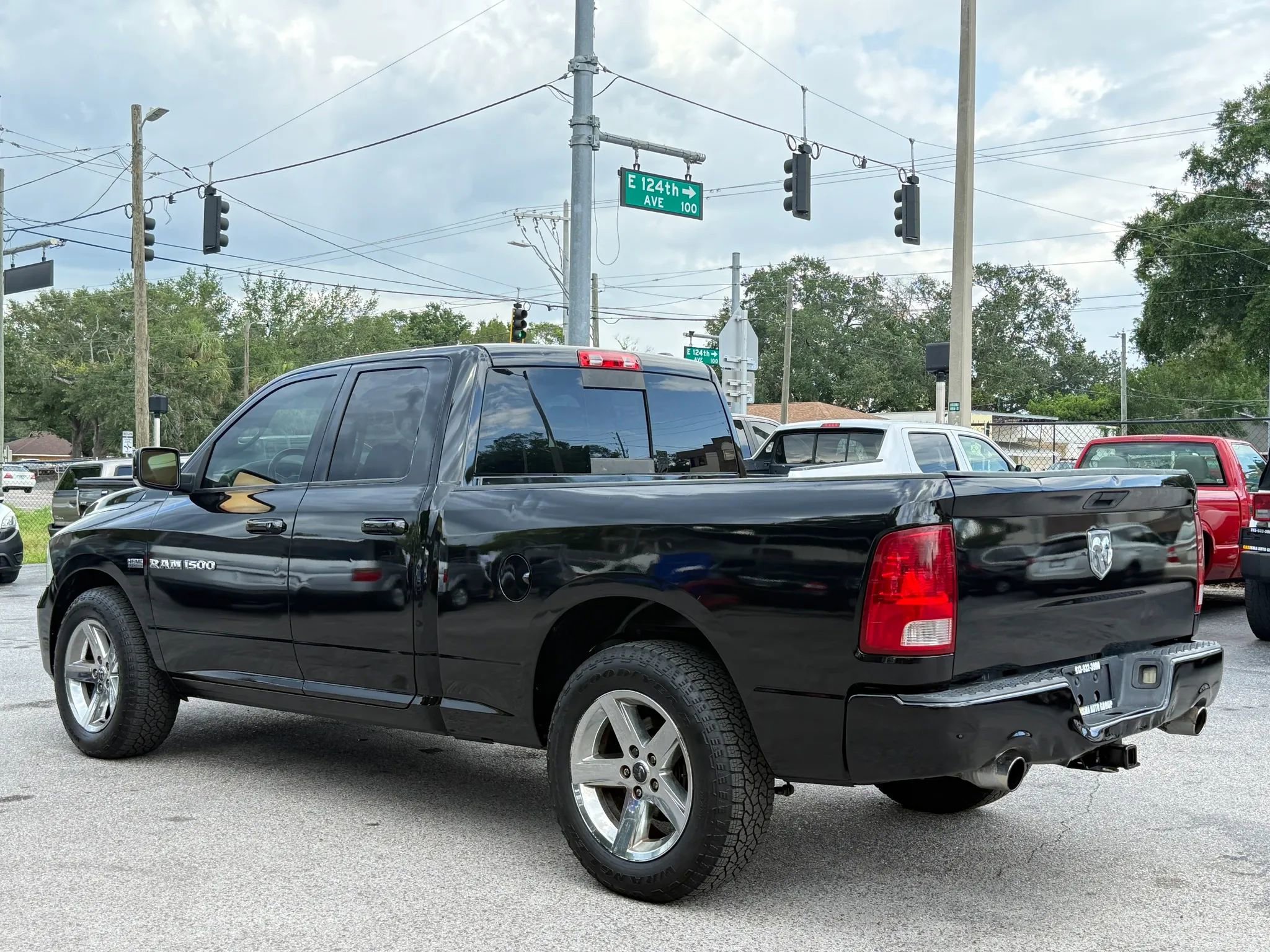 Used 2011 RAM 1500 Sport w/ Remote Start & Security Group RWD image 5