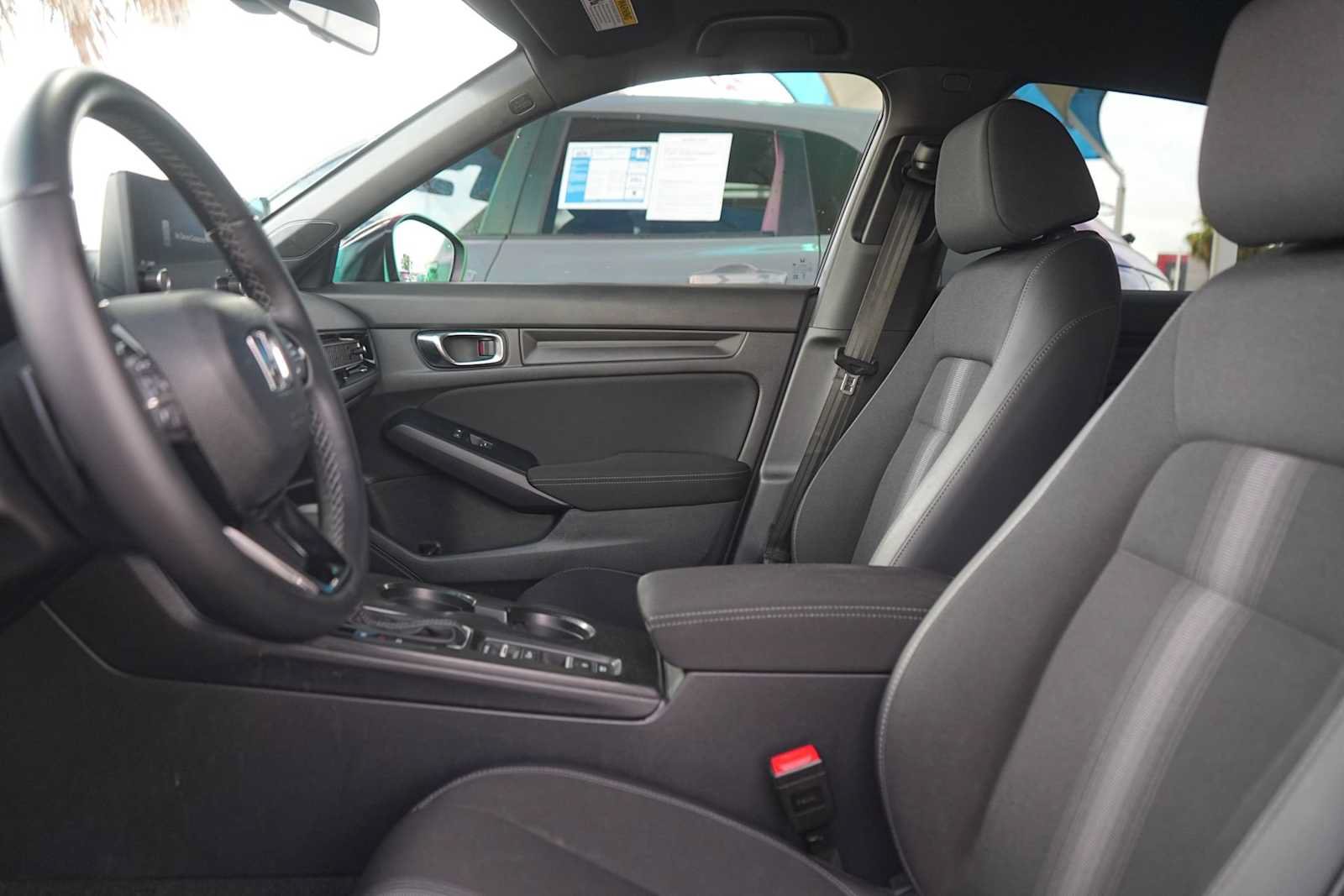 Used 2025 Honda Civic Sport image 11