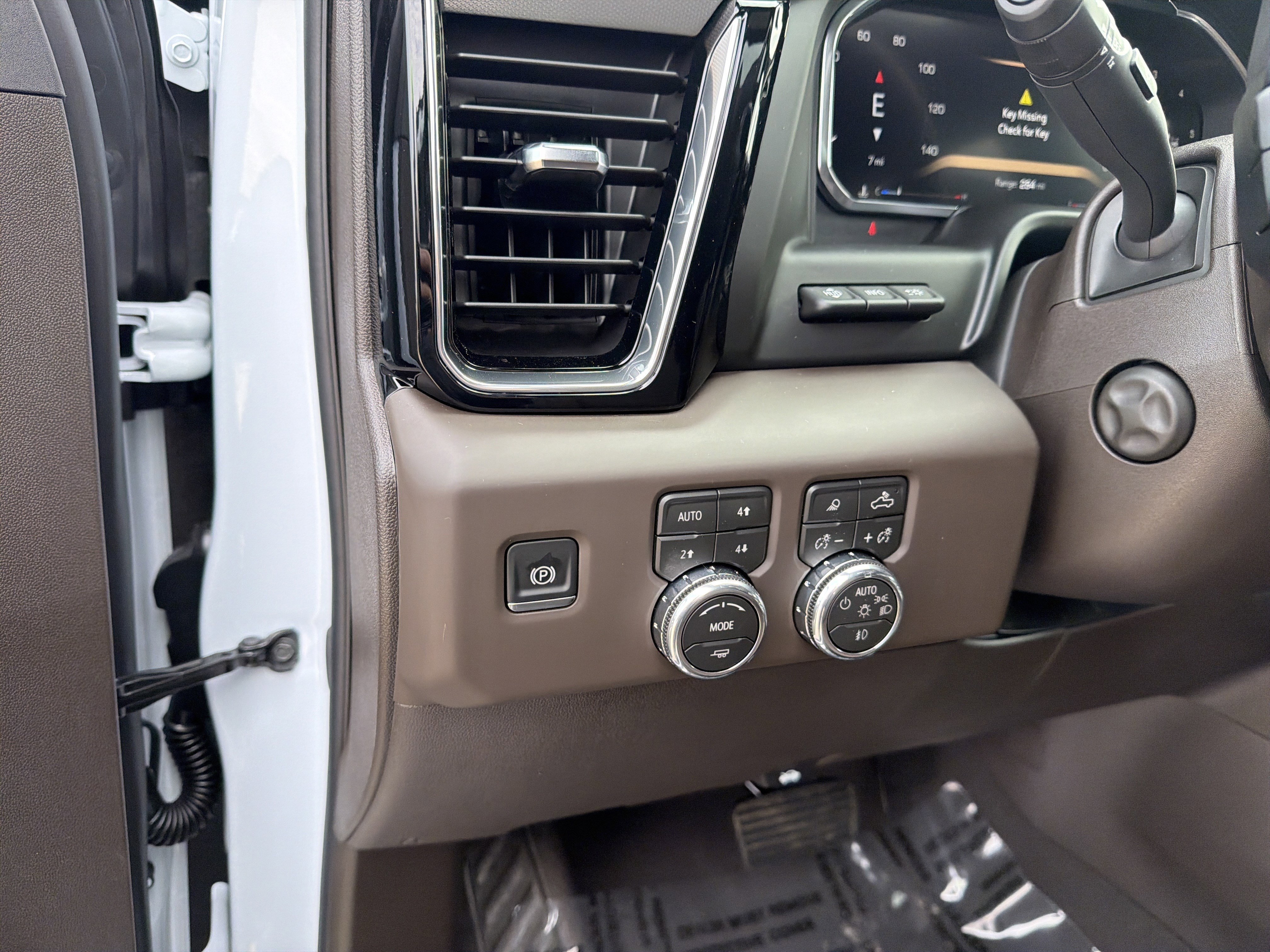New 2026 GMC Sierra 1500 Denali w/ Denali Reserve Package image 16
