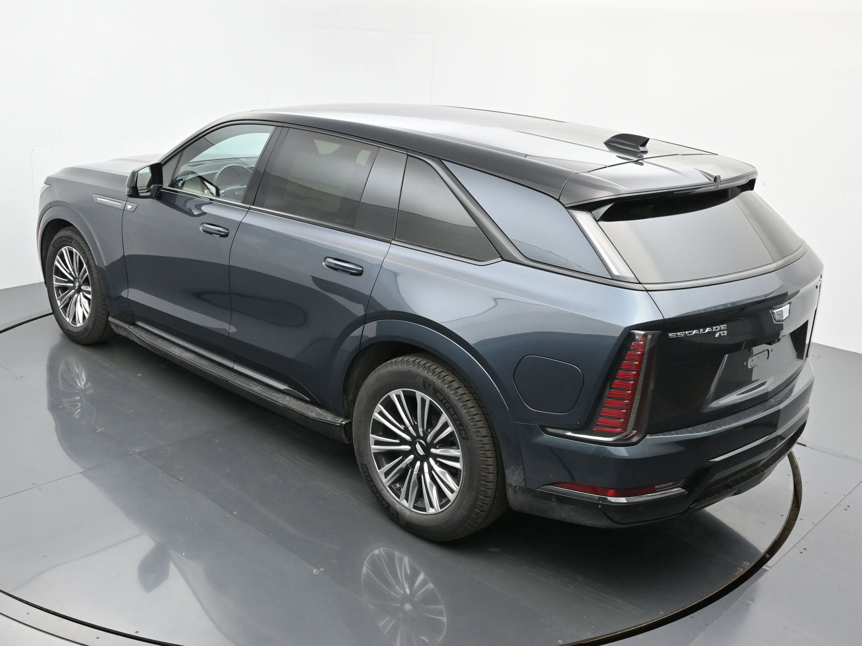 New 2026 Cadillac Escalade IQ Sport 1 w/ LPO, Floor Liner Package image 25