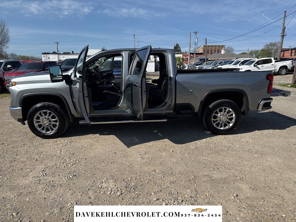 Used 2025 Chevrolet Silverado 2500 LTZ w/ LTZ Premium Package AWD/4WD image 28