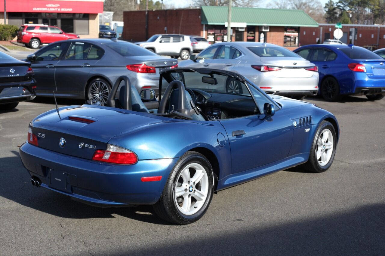 Used 2002 BMW Z3 2.5i image 12
