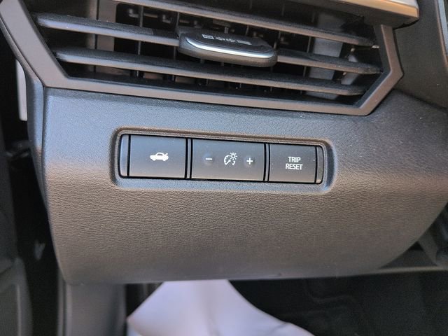 Used 2025 Nissan Altima 2.5 SV image 17