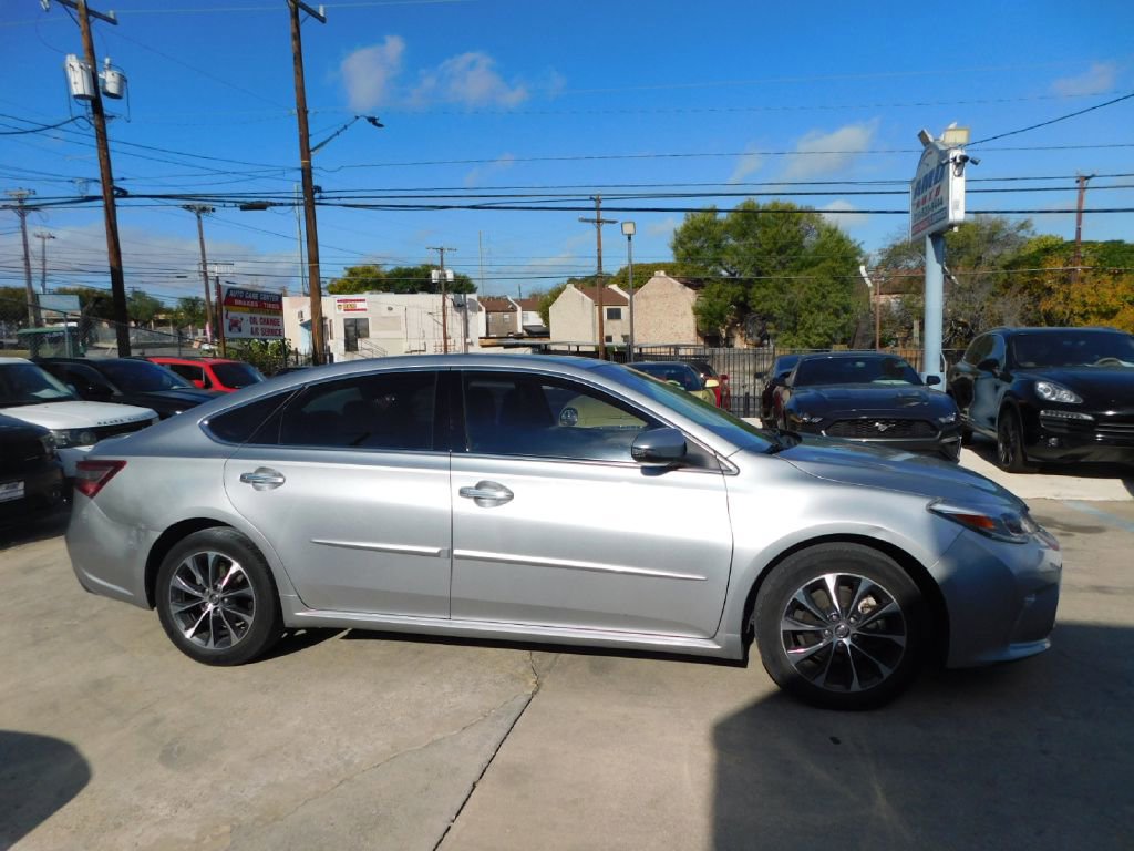 Used 2016 Toyota Avalon XLE FWD image 8