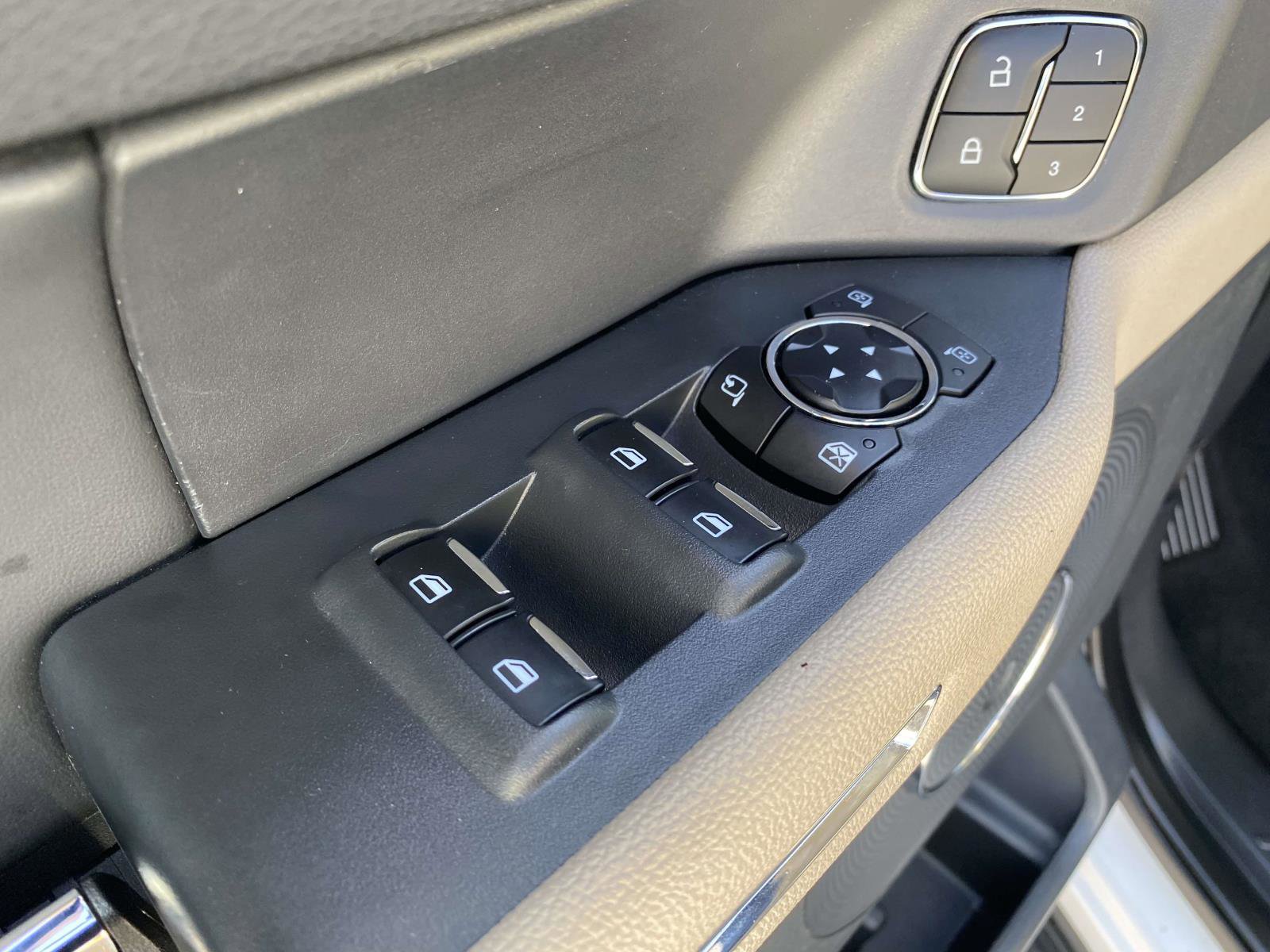 Used 2024 Ford Expedition Max XLT AWD/4WD image 19