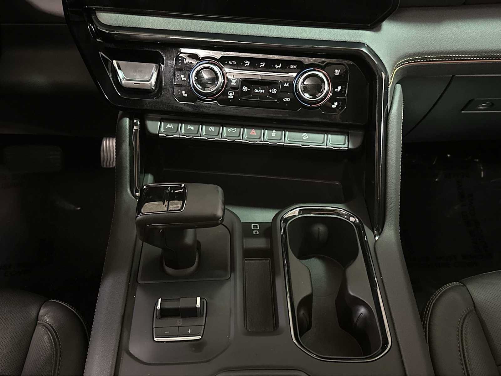 Certified 2026 GMC Sierra 1500 AT4 w/ AT4 Premium Package AWD/4WD image 30