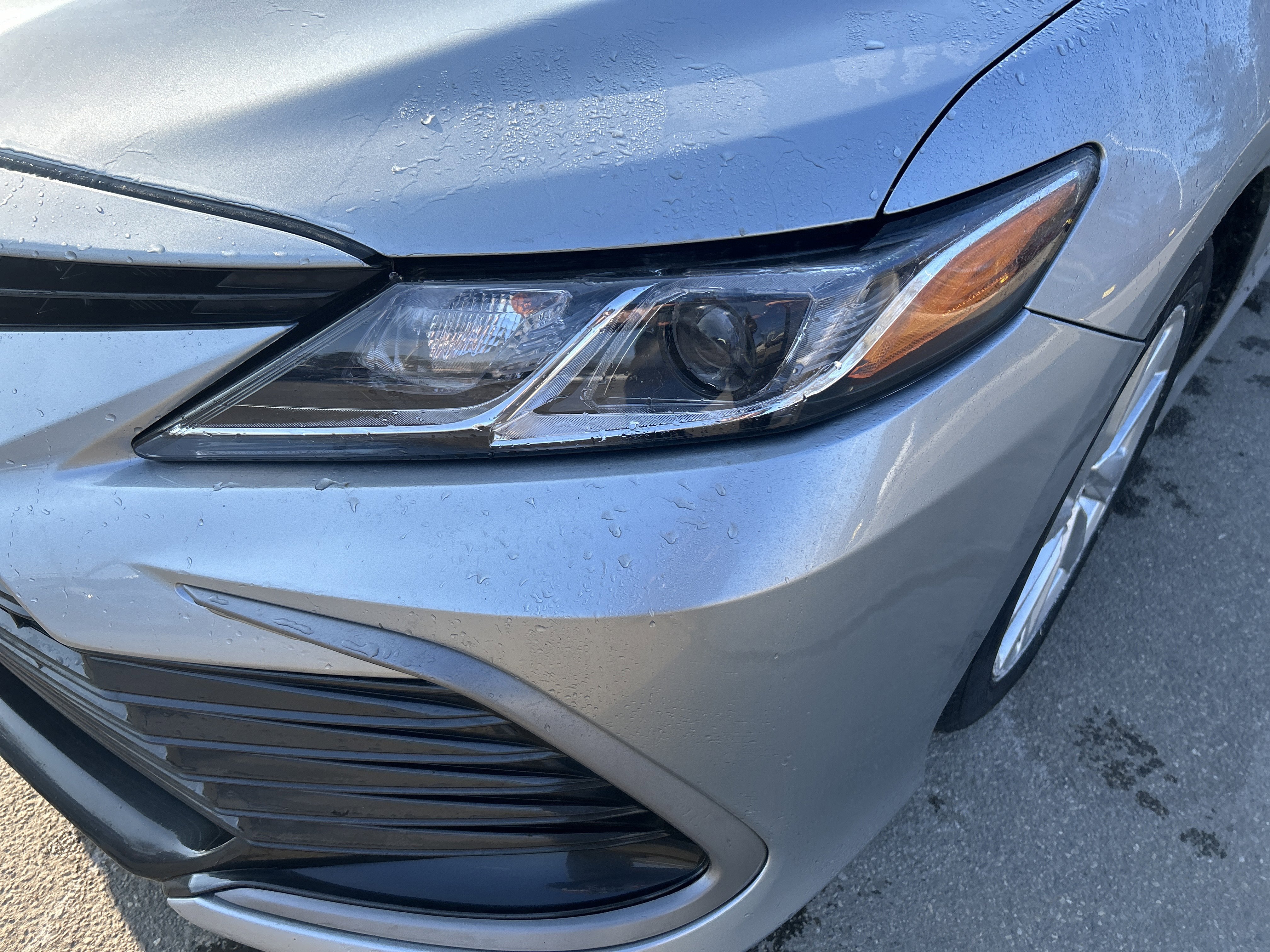 Used 2023 Toyota Camry LE image 9