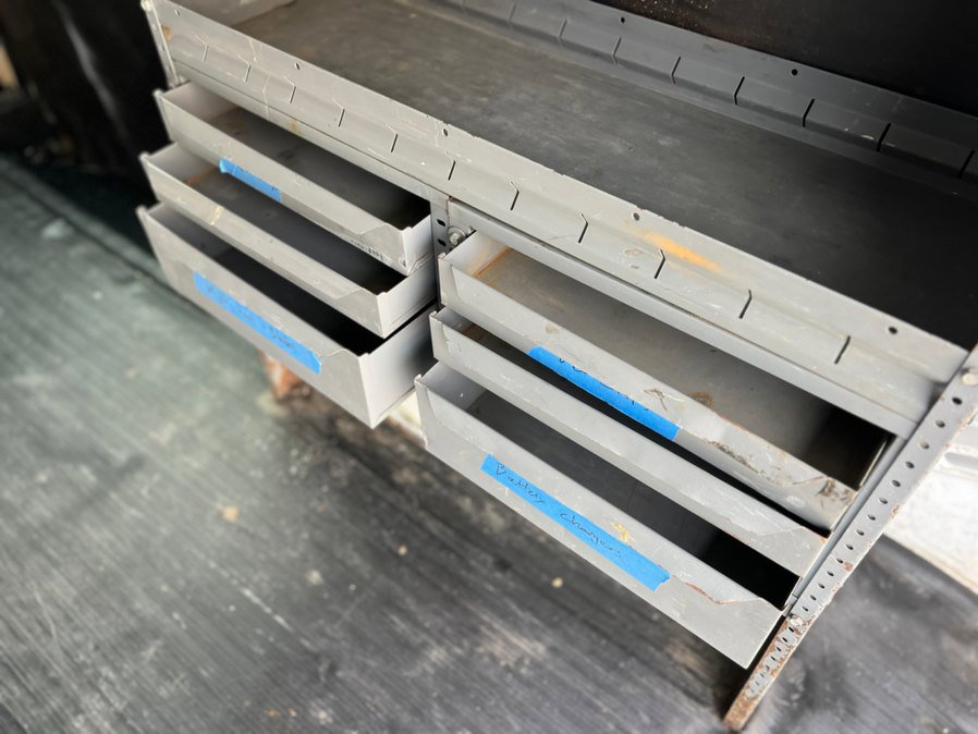 Used 2009 Chevrolet Express 1500 image 30