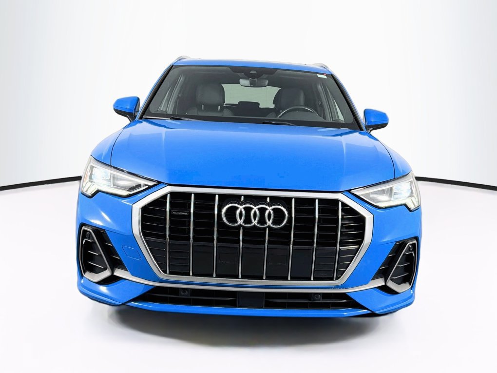 Used 2020 Audi Q3 2.0T Premium Plus AWD/4WD image 2